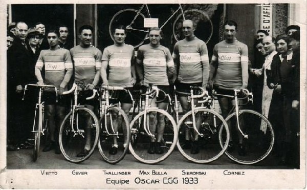 Vestuario de los ciclistas del Tour de Francia en los albores de los 1930